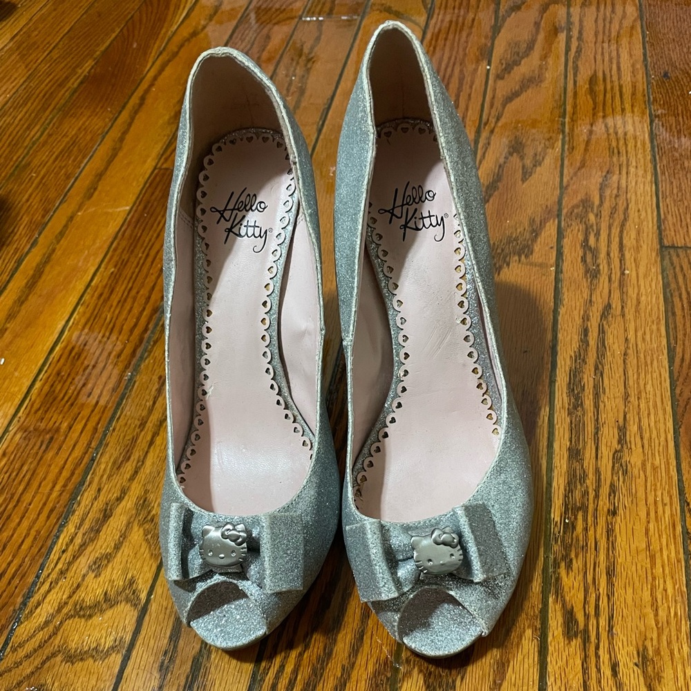 Shiny Hello Kitty Heels